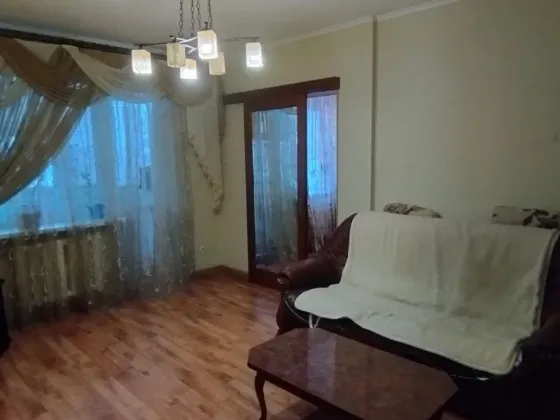 Продам 2к квартиру на Независимости, Донкой, Базилик. Донецк