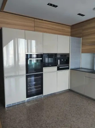 Продам 3к.кв -Пентхаус, парк Щербакова , ул. Соловьяненко. с паркингами 2 квартиры на этаже. Донецк