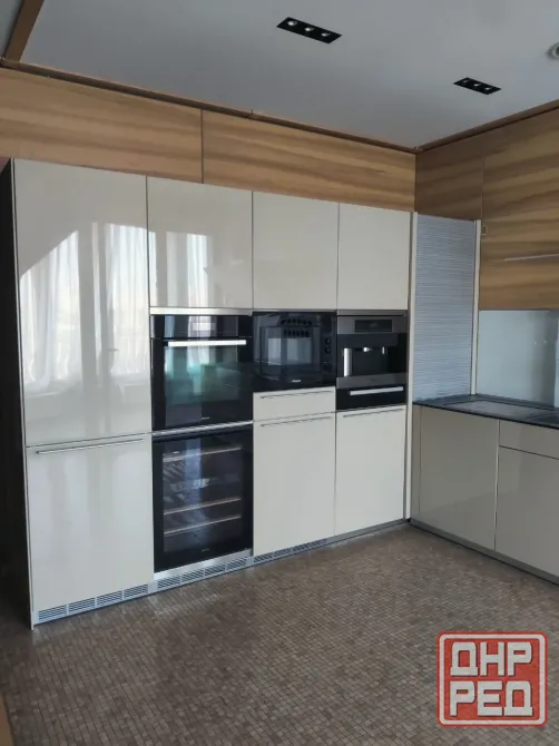 Продам 3к.кв -Пентхаус, парк Щербакова , ул. Соловьяненко. с паркингами 2 квартиры на этаже. Донецк - изображение 2