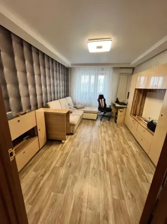 Сдам отличную 3-комнатную квартиру в Буденновском районе, Ваз Донецк