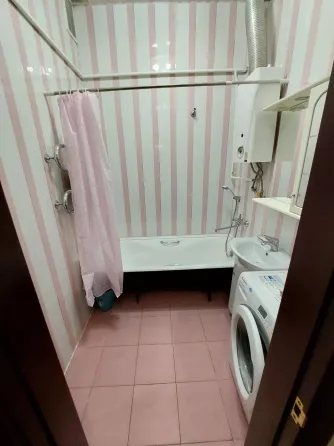 Продам 2х комнатнаю сталинку Донецк