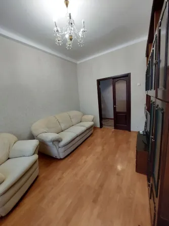Продам 2х комнатнаю сталинку Донецк