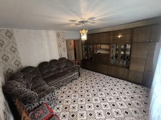 Продажа 3-Комнатной квартиры в Киевском районе. Ветка. 2 балкона. Сантехника поменена Донецк