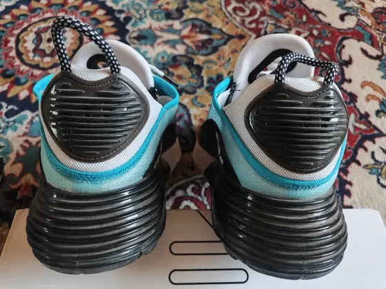 Кроссовки Nike 270 Макеевка