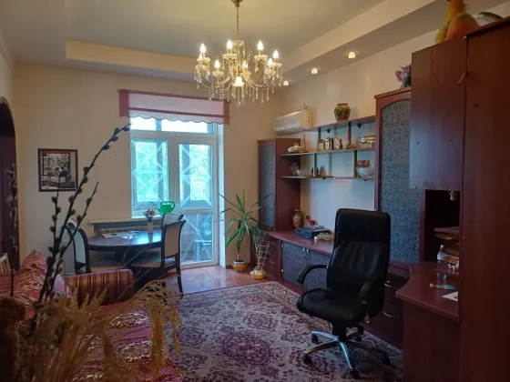 Продам 2-х комн. квартиру, Депутатская Макеевка