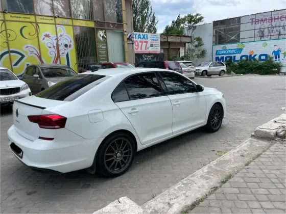 Volkswagen Polo 2020 1.6MT Донецк