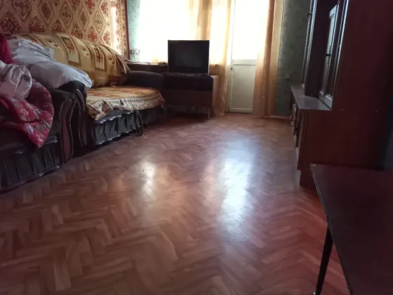 Посуточно 2-х к.кв. в Калининском районе Донецка Донецк