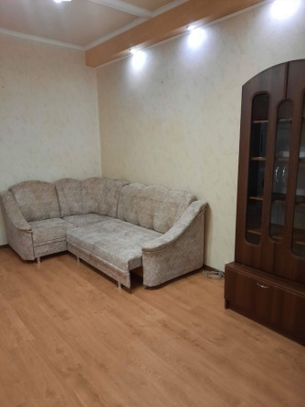 Срочно!Однокомнатная сталинка, Калининский рынок, 36 кв. м, ремонт, мебель, техника Донецк