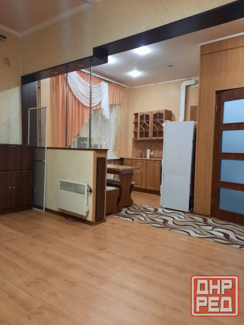Срочно!Однокомнатная сталинка, Калининский рынок, 36 кв. м, ремонт, мебель, техника Донецк - изображение 3