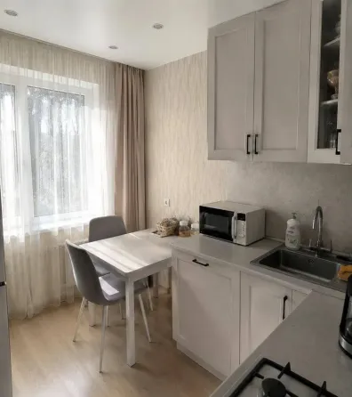 Ворошиловский район, Гастроном Москва, Гринплаза и первая Больница в пешей доступности Донецк
