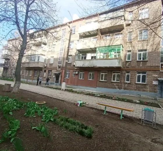 Продается 2-х комнатная квартира. Мариуполь