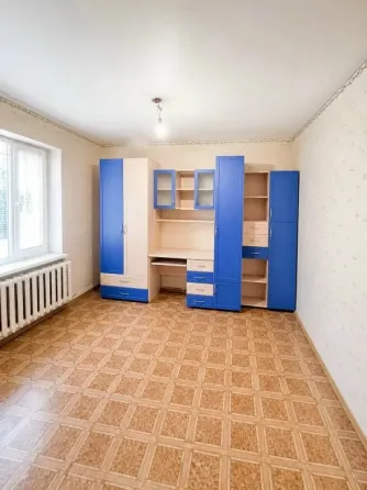 Сдаю трёхкомнатную квартиру Мариуполь