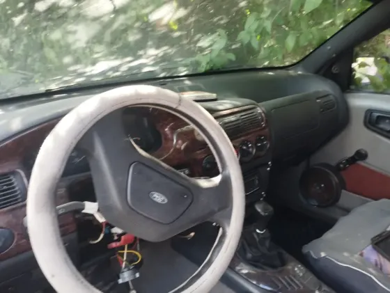 Ford Sierra 1.6 мех 1984 Макеевка