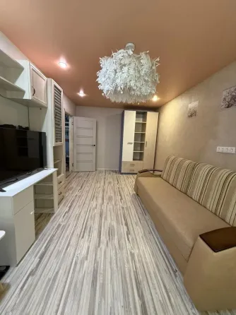 Сдаю 1-комнатную квартиру 37м², Пролетарский район, ориентир ас Щетинина Донецк