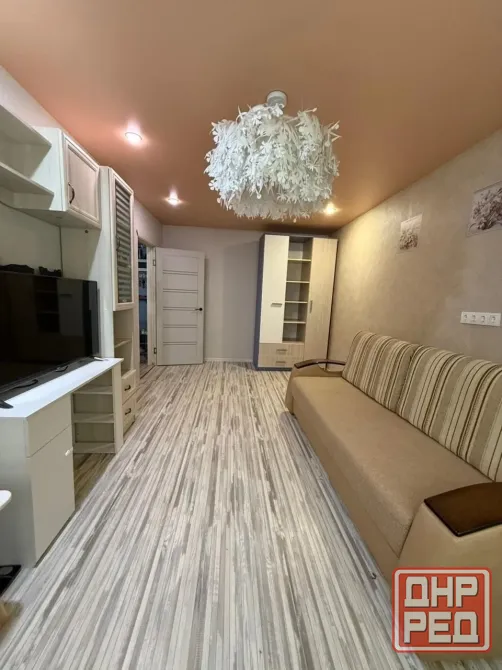 Сдаю 1-комнатную квартиру 37м², Пролетарский район, ориентир ас Щетинина Донецк - изображение 1