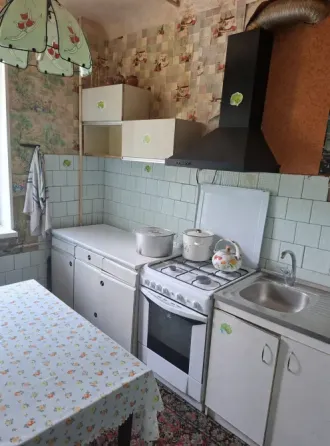 Продам 3-квартиру. Донецк. Сталинка. Хорошая цена. Донецк