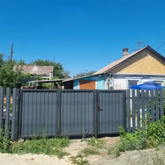 Продам дом в ильичевском р-не. Мариуполь