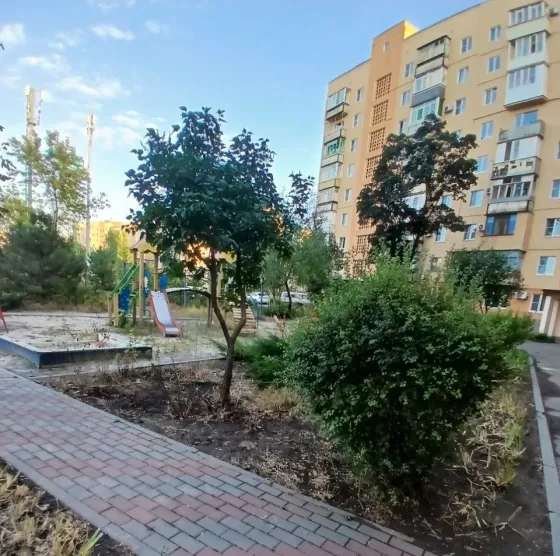 Продается  3-комнатная квартира. Мариуполь