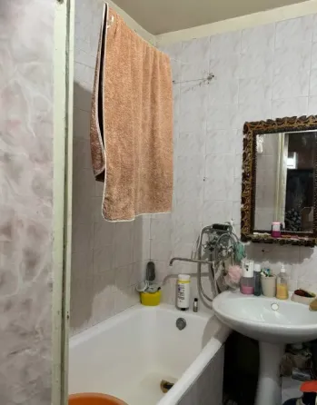 Продажа 2-х комн. квартиры, ориентир пл. Бакинских комиссаров Донецк