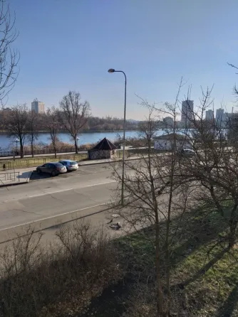 Сдам красивую 2к студию Набережная. Вода постоянно! Донецк