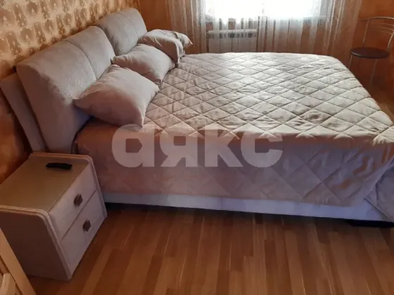 Продается просторная трехкомнатная квартира в Центральном районе Мариуполь