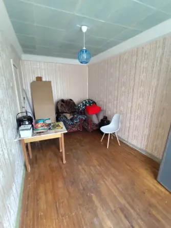 Продается 3-комн. квартира, г.Торез, м-н 4 (перепланирована в 2-комн.) Торез