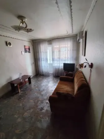 Продается 2-ком. квартира, г.Торез, пр-т Гагарина, центр Торез