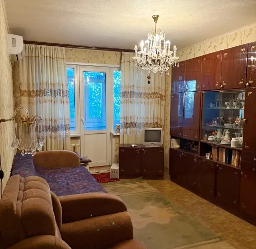 Продам 2к.кв. Брежневка. Петровский р-н. Ориентир пл.Победы. Донецк