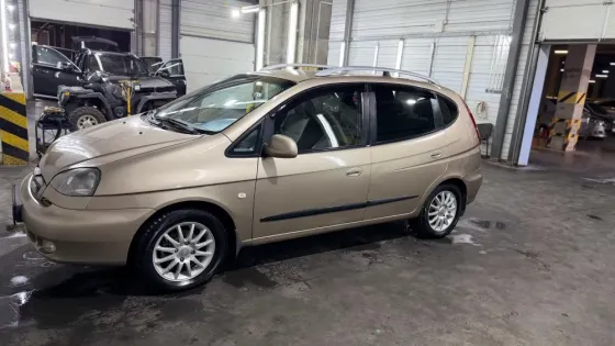 Продам автомобиль Chevrolet Rezzo Донецк