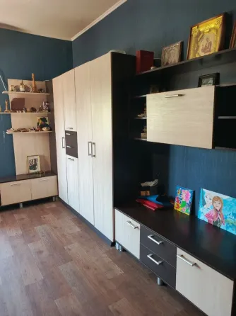 Продам большой, уютный дом ул. Новочеркасская, 20 соток. Донецк