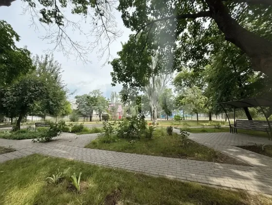 Продаётся трёхкомнатная квартира с видом на море в Левобережном районе Мариуполь