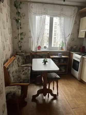 Сдаётся однокомнатную квартиру, ул.цусимская 91 сдаётся на длител Донецк