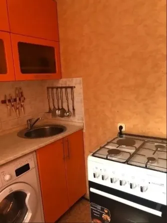 Сдаю однокомнатную квартиру, ул. вода поступает по графику райо Донецк