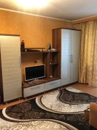 Сдаю однокомнатную квартиру, ул. вода поступает по графику райо Донецк
