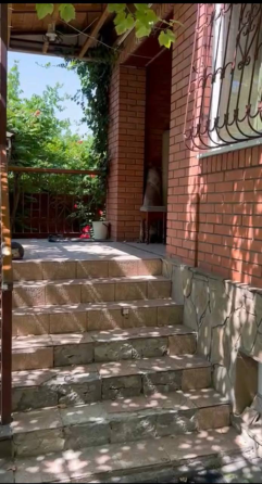 Продаётся просторный двухэтажный дом с видом на море г. Мариуполь, Приморский район, ул. Морских дес Мариуполь