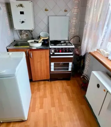 Кв 3к. 42м2. 3\4 макеевка центрально городской рн мкрн. комсомольский 2.965 млн руб. Макеевка