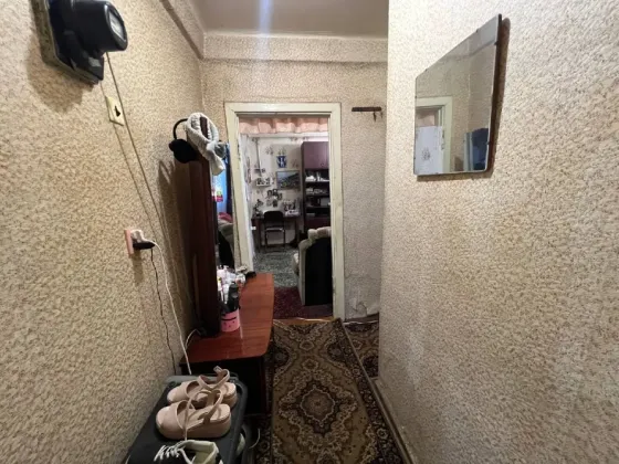 Калининский рынок. Продажа 2х комнатной квартиры. Донецк