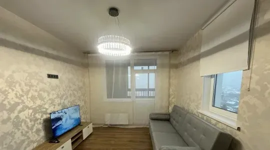 Сдаётся просторная двухкомнатная квартира в Пролетарском районе на Раздольной! Донецк
