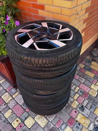 Летняя резина на дисках Continental 255/45 R20 V XL Мариуполь