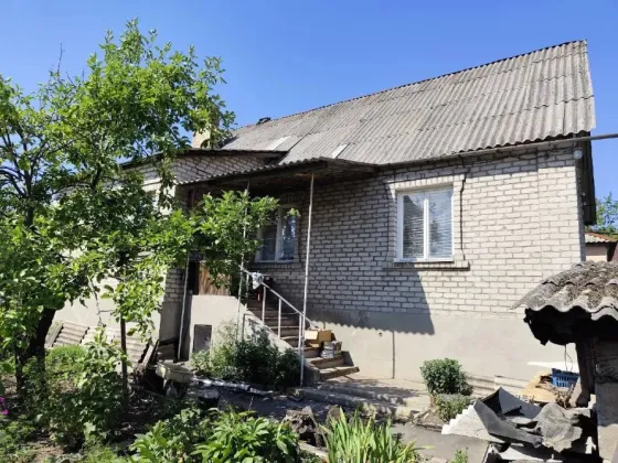 Предлагается на продажу отличный дом в г. Макеевка! Центр города по ул. Либкнехта! Макеевка