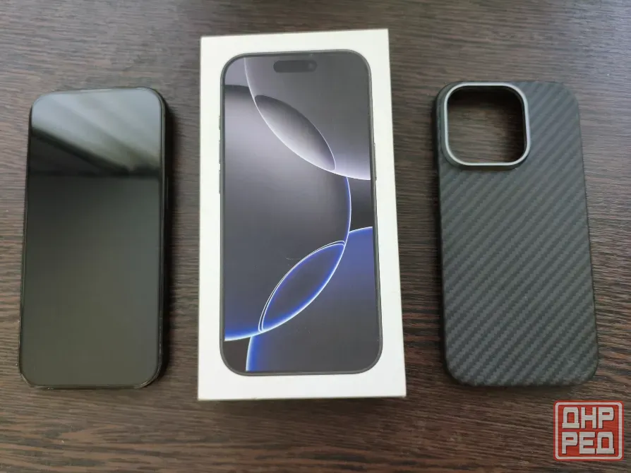 iPhone 16 Pro 128 GB black titanium Донецк - изображение 1