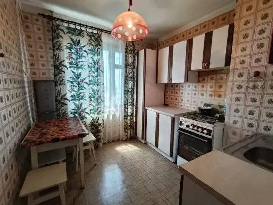 Продается 2х.комн. Калининский , Контур Донецк
