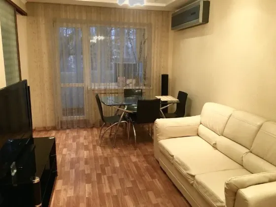 Продажа 3-комнатной квартиры. Ориентир Донецк сити - Рынок «Маяк» Донецк