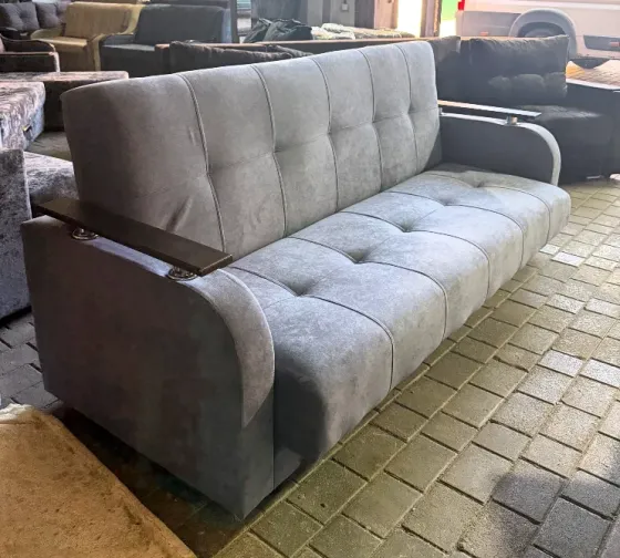 в продаже прямой диван Донецк