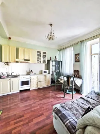 Продается 2х комнатная квартира на площади Ленина! Донецк