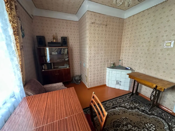 Продажа добротного и ухоженного дома в г. Харцызске (ориентир Трубная сторона, ул. Красная) Харцызск