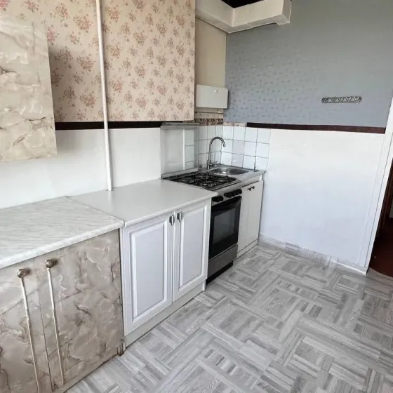 Продается 3-комнатная квартира в Калининском районе Донецк