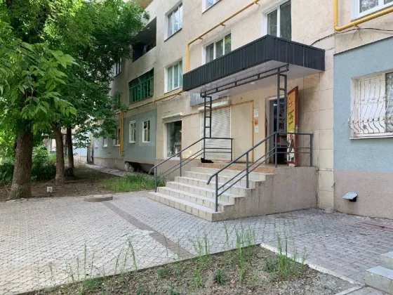 Продается коммерческое помещение в центре Ордженикидзевского района. Мариуполь