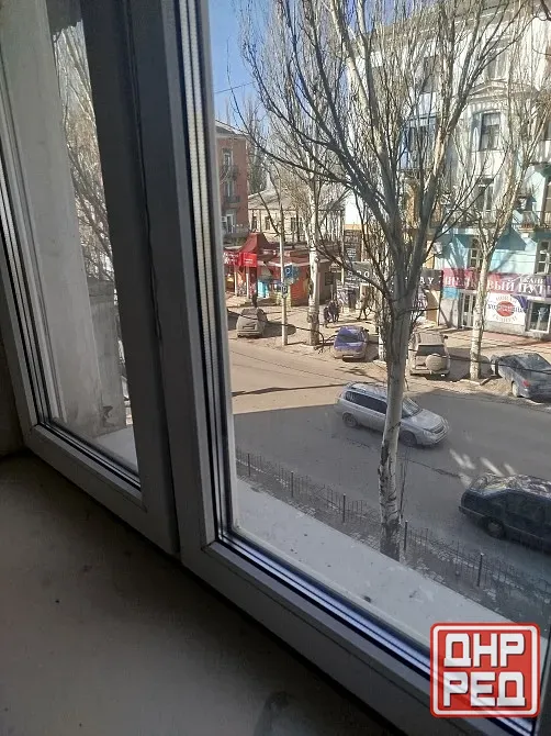 Продам 2х комнатную в центре, улица Московская Макеевка - изображение 1