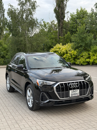 Продам AUDI Q3 Донецк